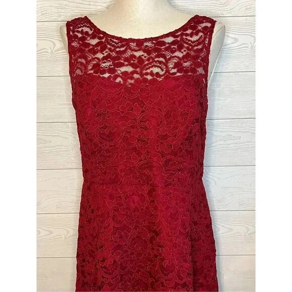 David’s Bridal layered lace Apple Red dress Size 14, NWT - Picture 2 of 6